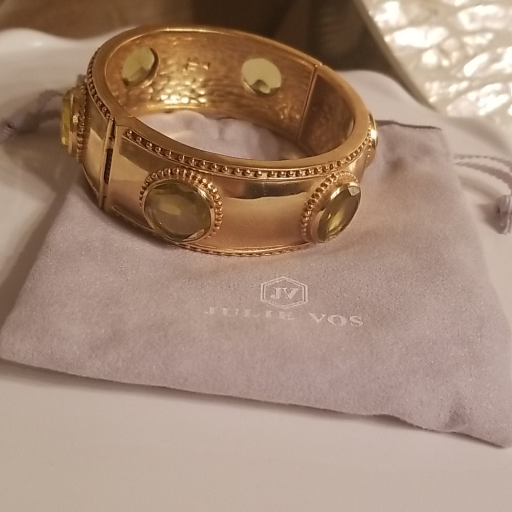 JULIE VOS FACETED BANGLE